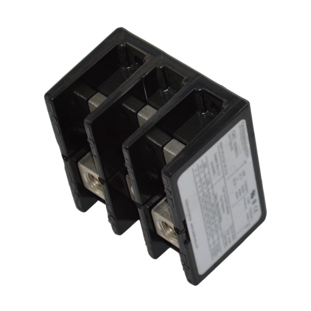HY11UC125_001.jpg